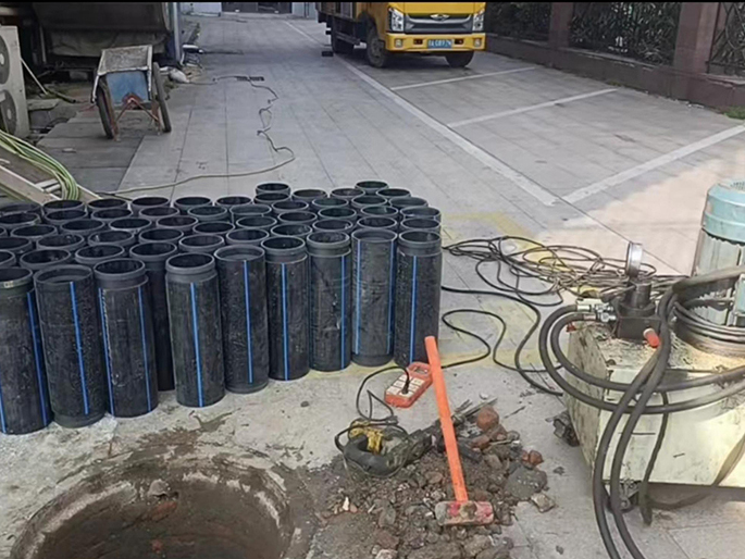 湟源PE置换管厂家 DN315置换管 非开挖管短管置换